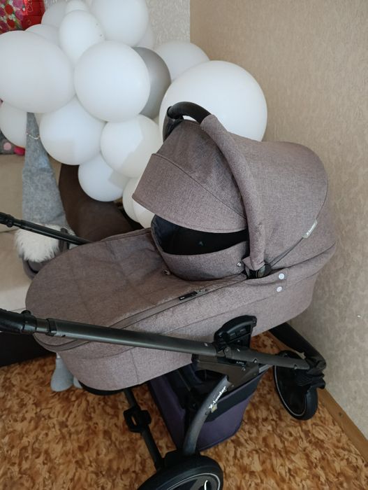 Продам коляску X-lander в відмінному стані
