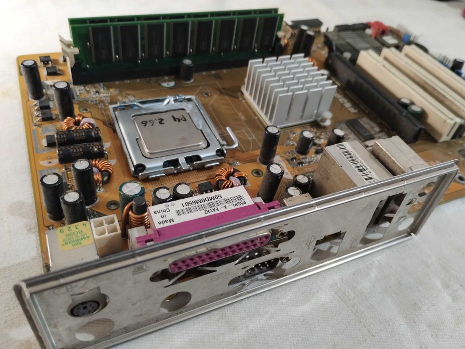 Комплект. Asus P5GPL-X, Socket LGA775 + CPU + DDR