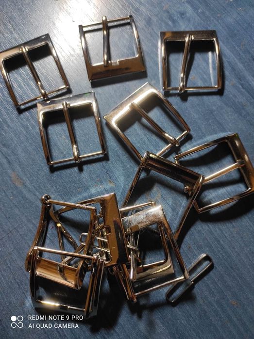 Пряжки для ременя