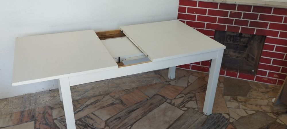 Mesa de refeição extensível