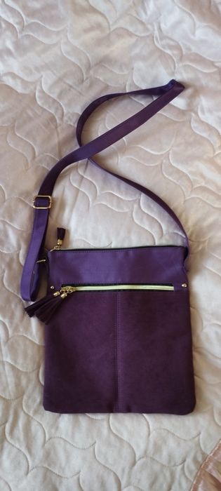 Фіолетова сумка на блискавці через плече