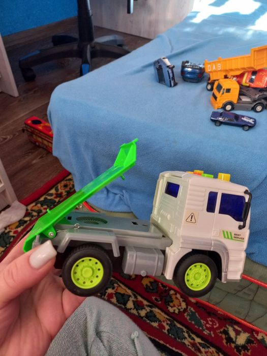 Машинки набір або окремо