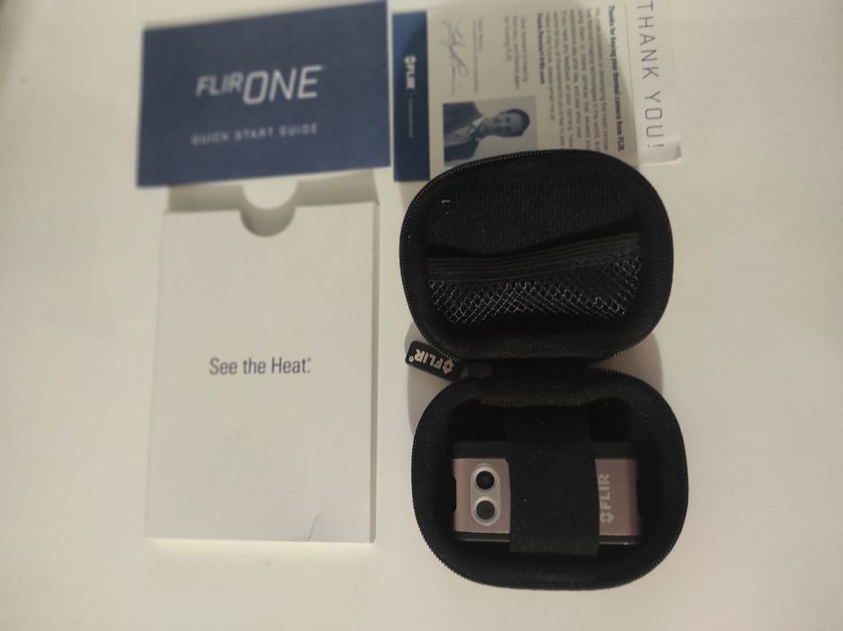 Тепловизор для смартфона Flir one