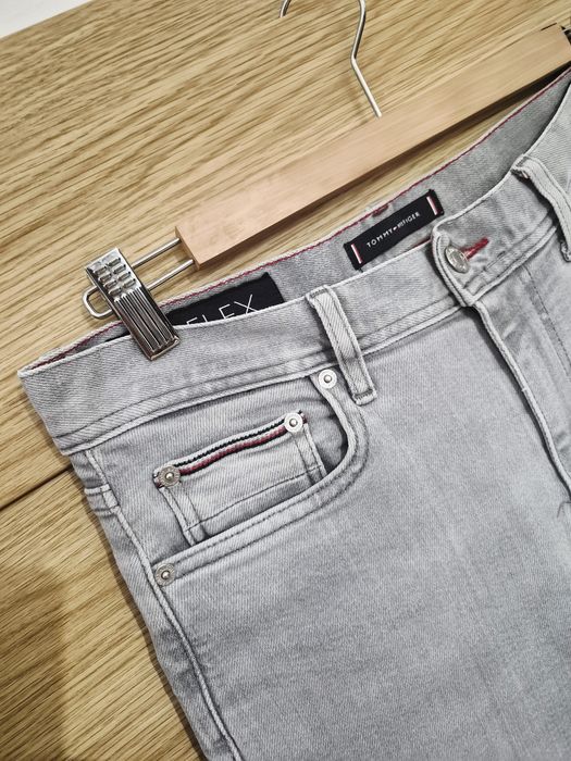 Meskie oryginalne spodnie Tommy Hilfiger roz 30/32 S szare