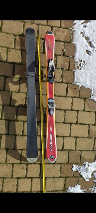 Narty  różne w bardzo dobrym stanie