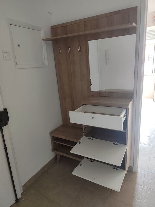 Móvel de entrada, bengaleiro e sapateira