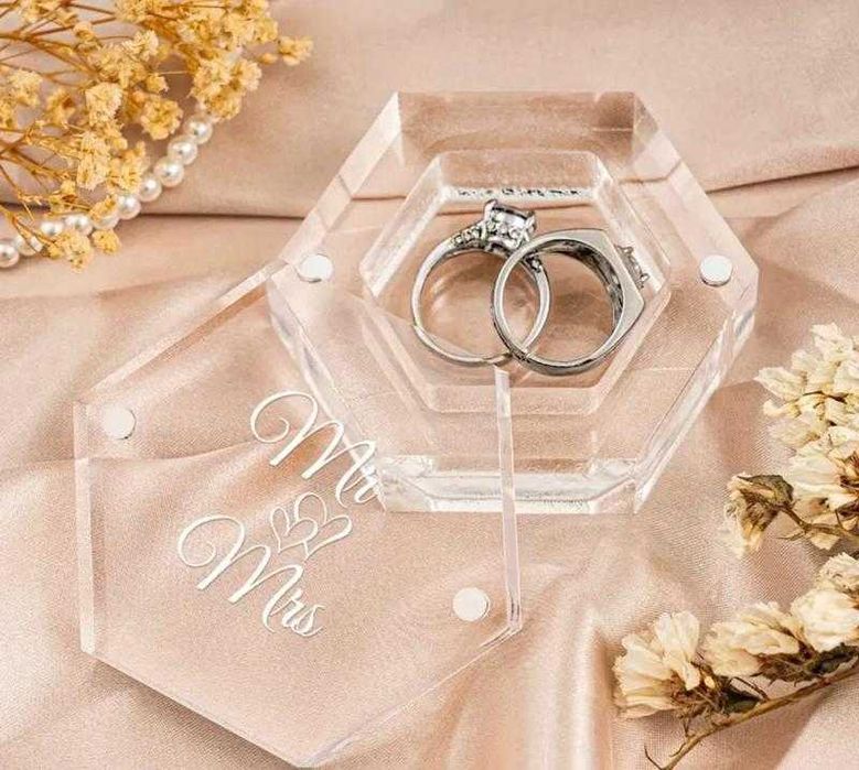 Шкатулка для обручок на весілля скринька