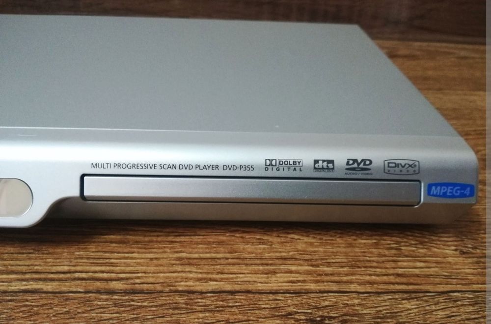 Samsung XviD pro MP4 DVD плеер