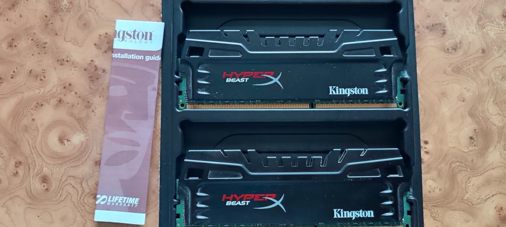 Продаю оперативну пам'ять Kingston 16gb, роутер ZyXEL
