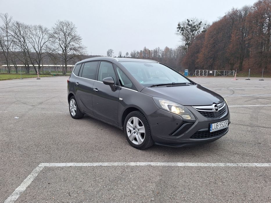 Opel zafira C tourer 2.0 165KM full led doinwestowana!!bi xenon cosmo