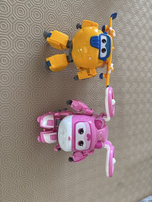 Super wings (2 figuras)64752344627329120