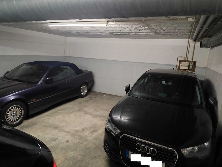 Garagem Armazem Maia