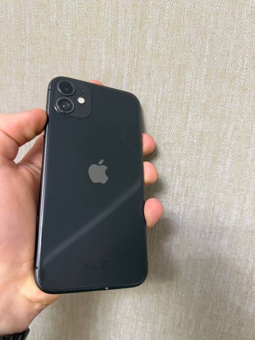 Айфон 11 на 128 гб.