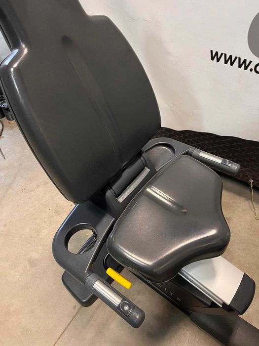 Rower poziomy Technogym excite 1000 live