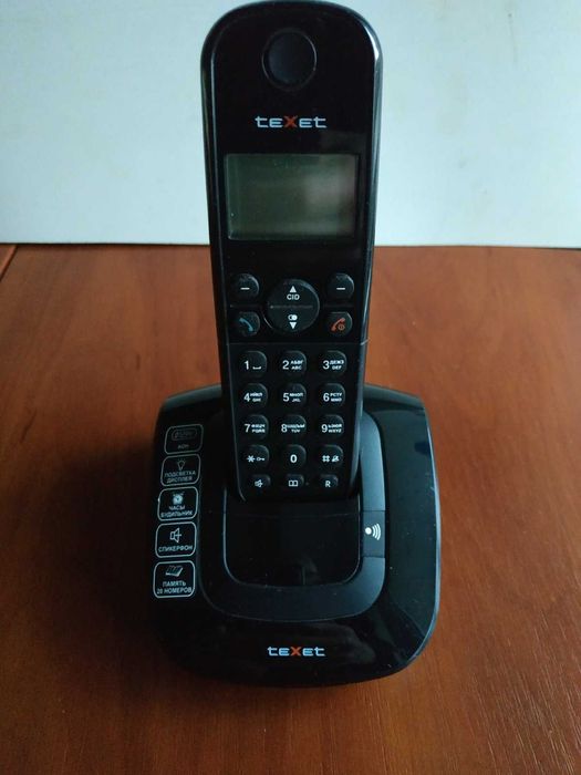 Телефоны Panasonic KX-TCD215ua и Тexet tx-d4400А