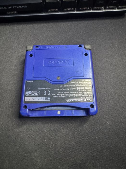 Gameboy advance SP saphire edition