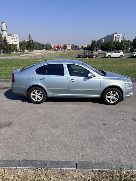 Skoda Octavia 2012 1.8TSI MT