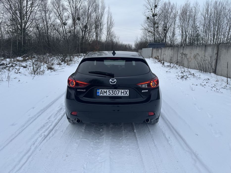 Продам авто Mazda 3 2014 рік 2.2 дизель , 6ст