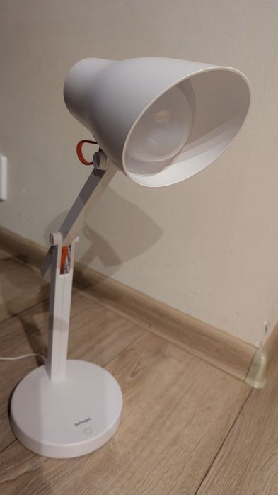Lampka biurkowa led