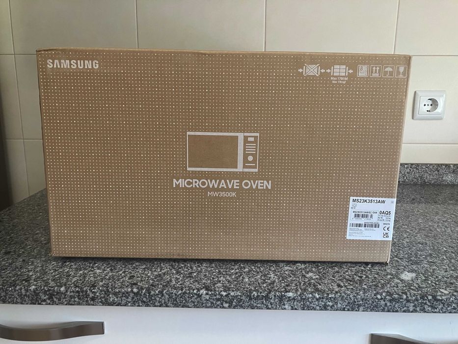 Microondas Samsung 23L - (Novo, Em Caixa, A Estrear!)