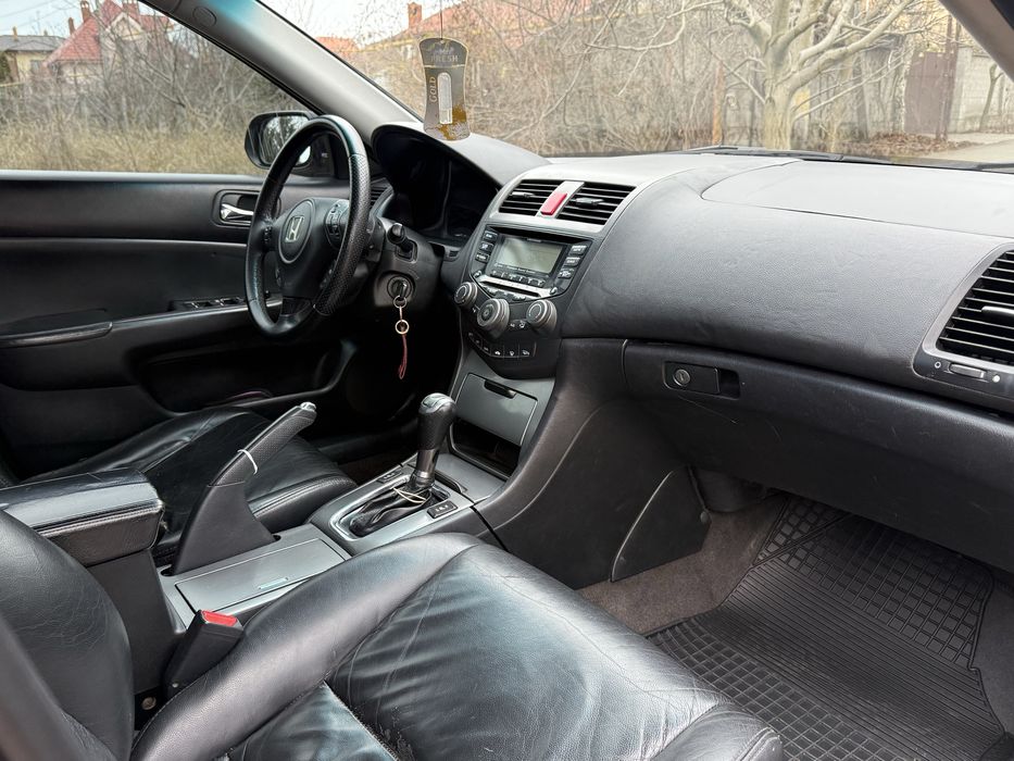Honda Accord 2.4 рестайлинг автомат