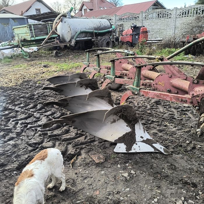 Pług Kvernelands 4 skibowy