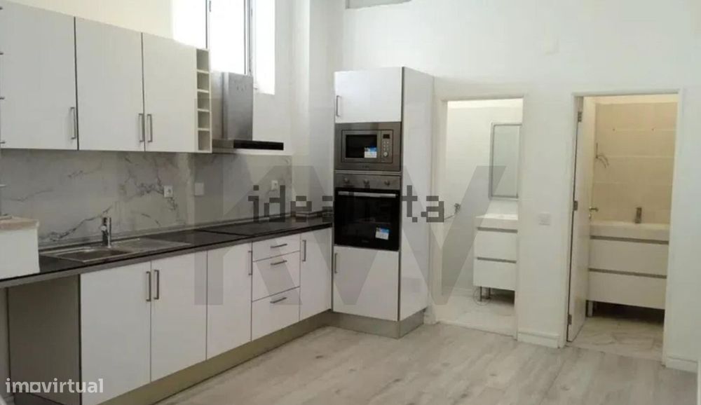 Espaço comercial à venda no Barreiro
