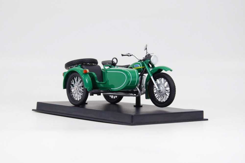 Журнал из серии Наши мотоциклы, №1 с моделью ИМЗ-8.103-10 "Урал»(1987)