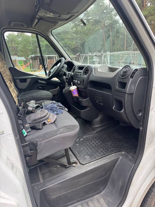 Renault master 2015 года
