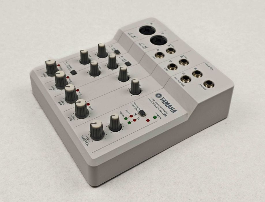 Аудіоінтерфейс Yamaha Audiogram 6 звукова карта