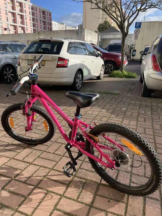 Specialized hotrock 20” com muitos extras