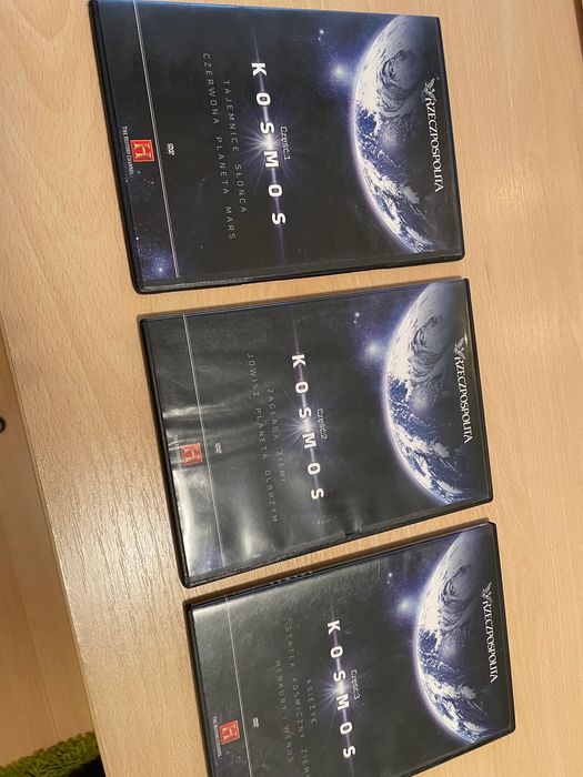 Płyty DVD "Kosmos" cz. 1, 2, 3