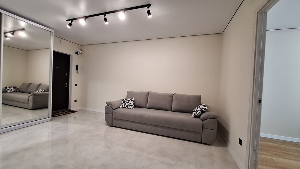 Wood. Нова стильна 2-кімнатна квартира по вулиці Київська 9Д, подобово