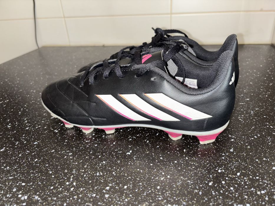 Adidas futebol rapaz