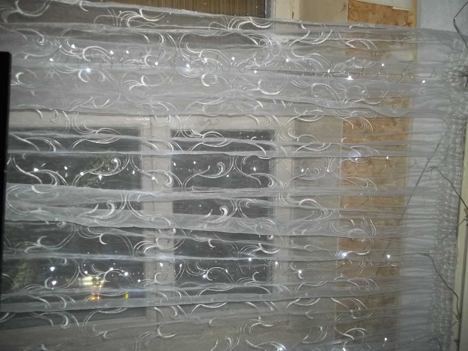 гирлянда новогодняя на окно  3 метровая, и на елку