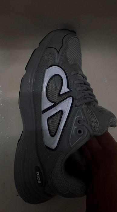 Dior B30 cinza