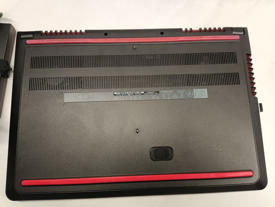 Ноутбук Dell 15_5576