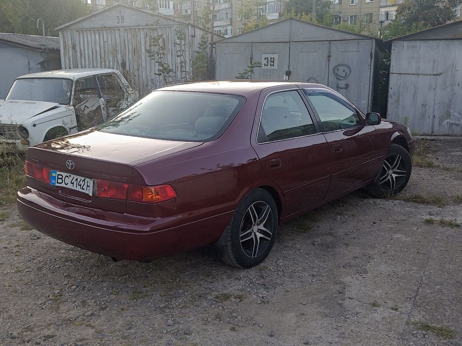 Обмін Продаж Toyota Camry АКПП 2001