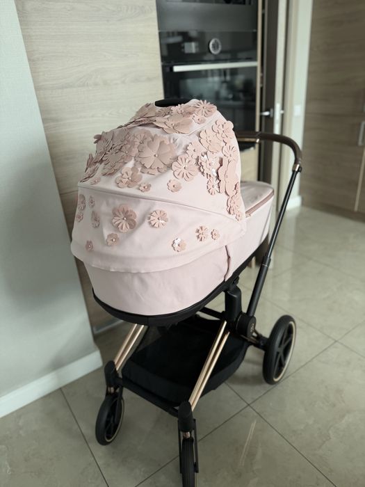 Коляска Cybex Priam Simply Flowers Pink