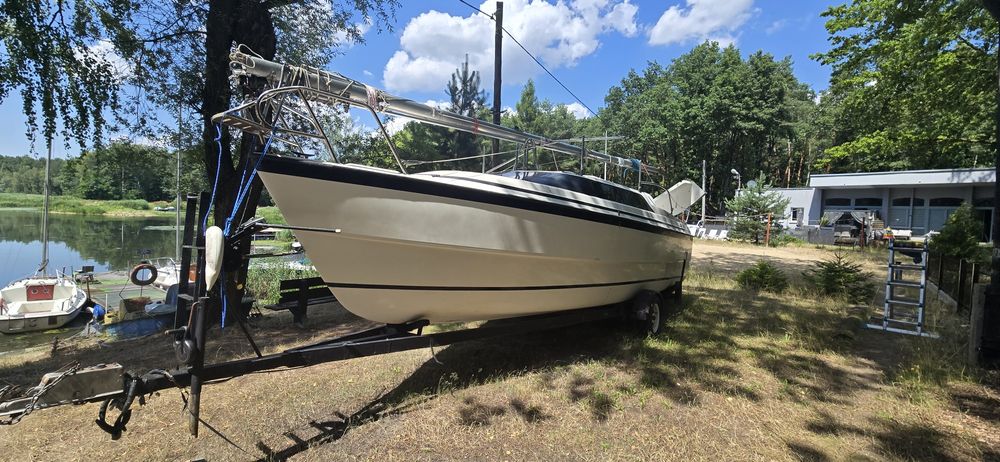 Jacht MacGregor 26X + przyczepa + silnik YAMAHA 50 KM,  OKAZJA !!!