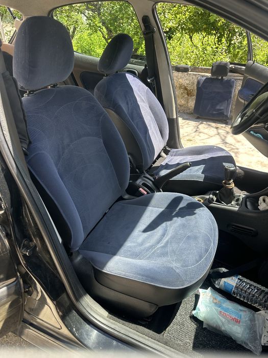 Interior peugeot 206 5 portas