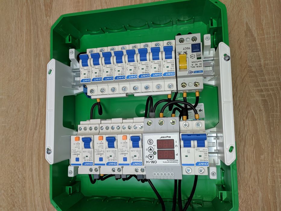 Услуги электрика.