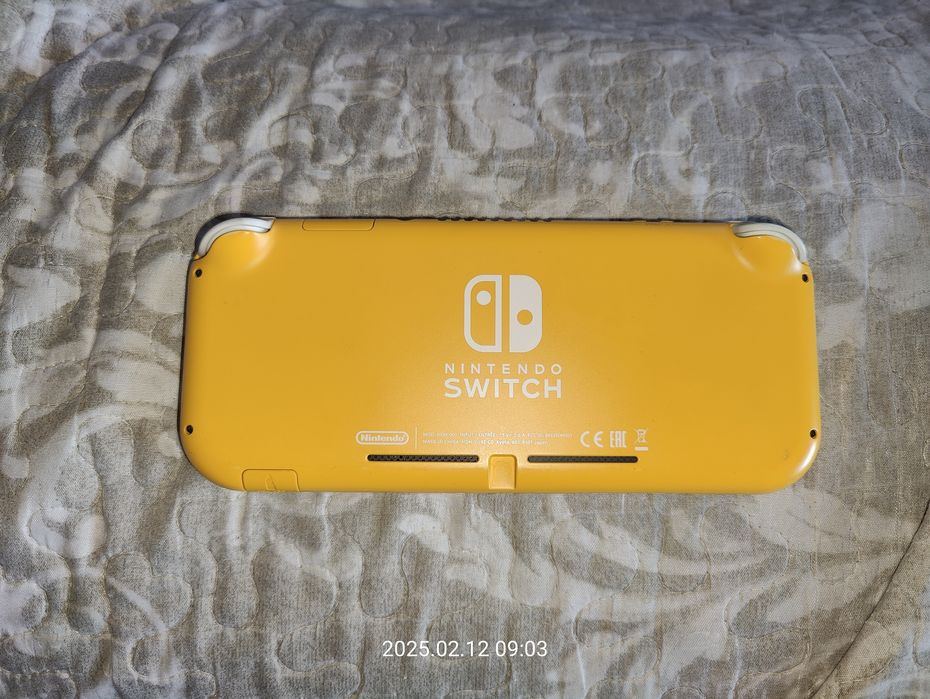 Nintendo Switch lite + Jogos