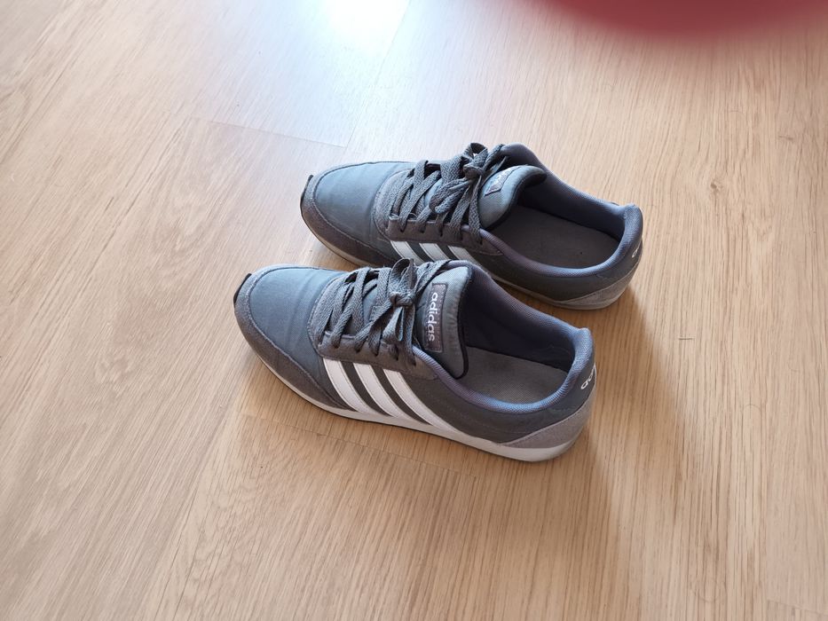 Tenis Adidas 41 ⅓ originais