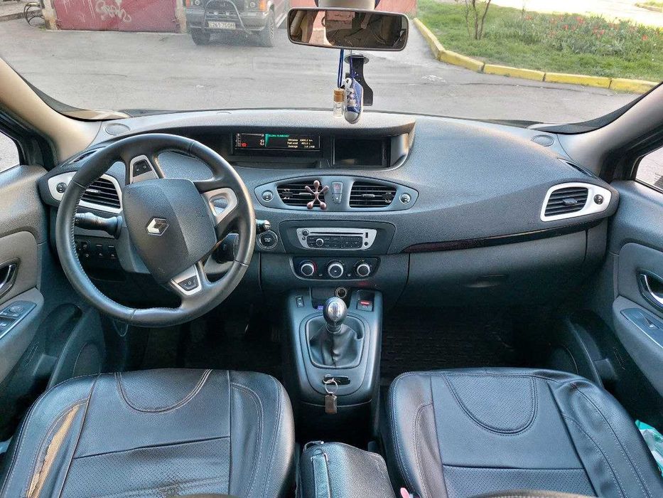 Продам Рено Гранд Сценик 3