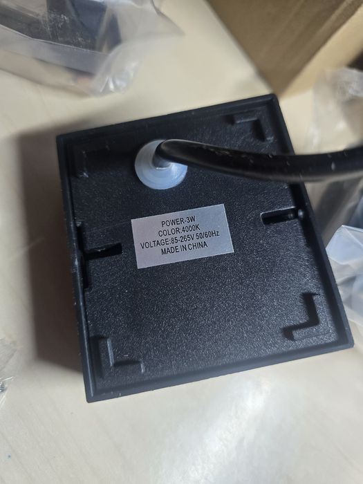 10 Nowych  lampy ogrodowe lub wewnętrzne