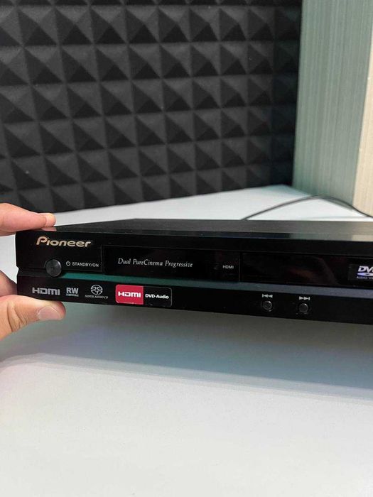 DVD-проигрыватель Pioneer DV-696AV