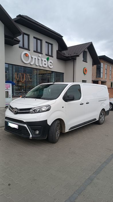 Toyota Proace Long