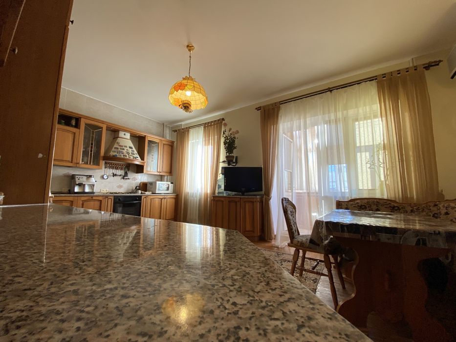 3-rooms apartment apartment by the address st. Kulikovo pole pl Oktyabrskoy revolyutsii pl (area 143 m²) - Atlanta.ua - photo 2