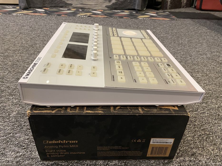 Native Instruments - Maschine Studio